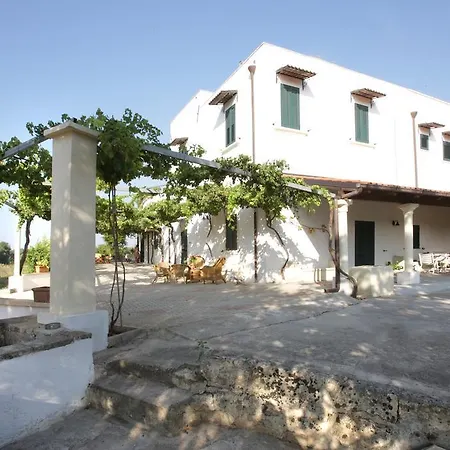 فندق مبيت وإفطار Casale Spisari 3*