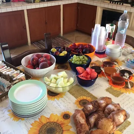 فندق مبيت وإفطار Casale Spisari غالاتوني